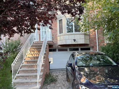 253 Columbia Avenue C0253