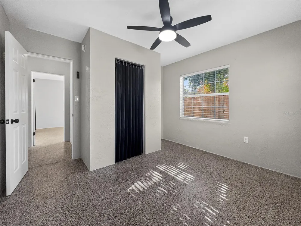 510 BARROW AVENUE Tavares, FL 32778
