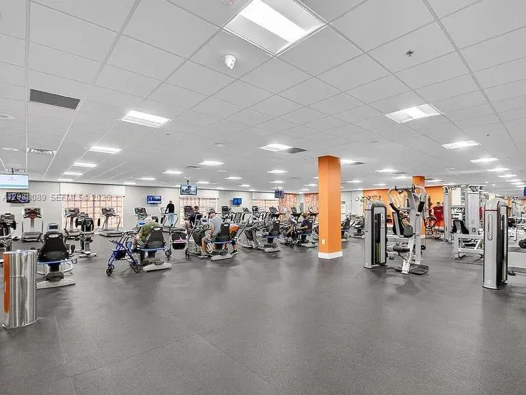 4076 E Guildford E #4 Boca Raton, FL 33434