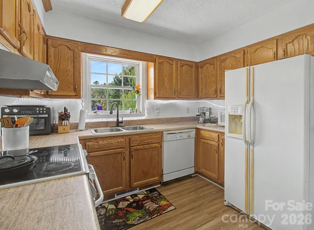 253 Tipton Hill Road Leicester, NC 28748