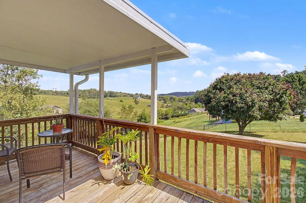 253 Tipton Hill Road Leicester, NC 28748