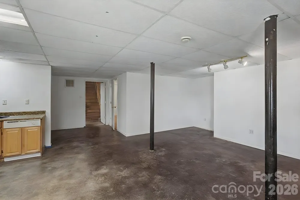 253 Tipton Hill Road Leicester, NC 28748
