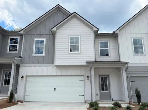 87 Maple Trail