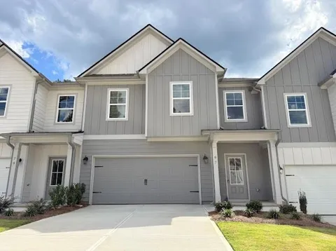 93 Maple Trail