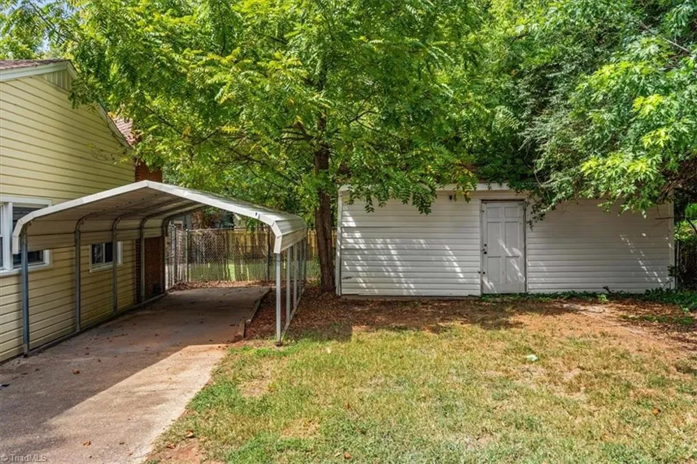 719 Holden Road Greensboro, NC 27407