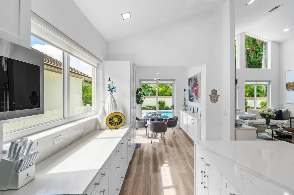 5455 NW 20th Avenue Boca Raton, FL 33496