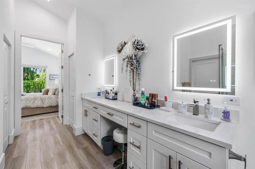 5455 NW 20th Avenue Boca Raton, FL 33496