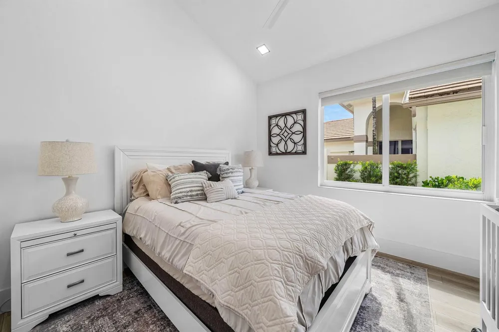 5455 NW 20th Avenue Boca Raton, FL 33496