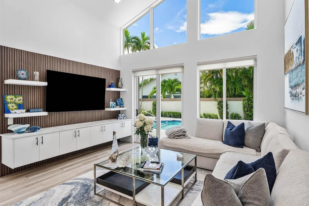 5455 NW 20th Avenue Boca Raton, FL 33496