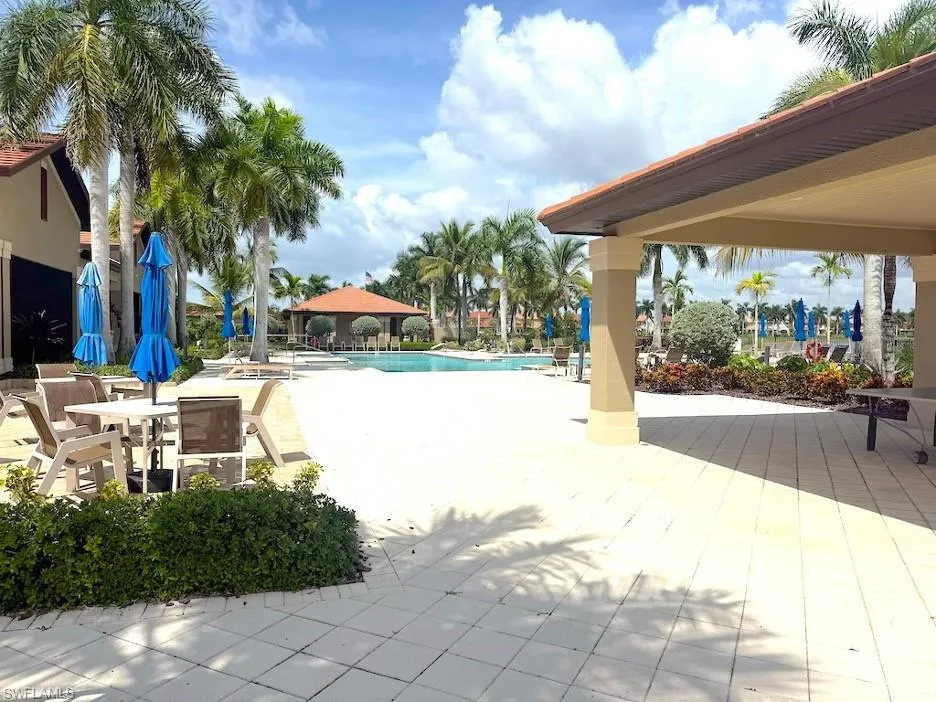 1482 Santiago Circle Naples, FL 34113