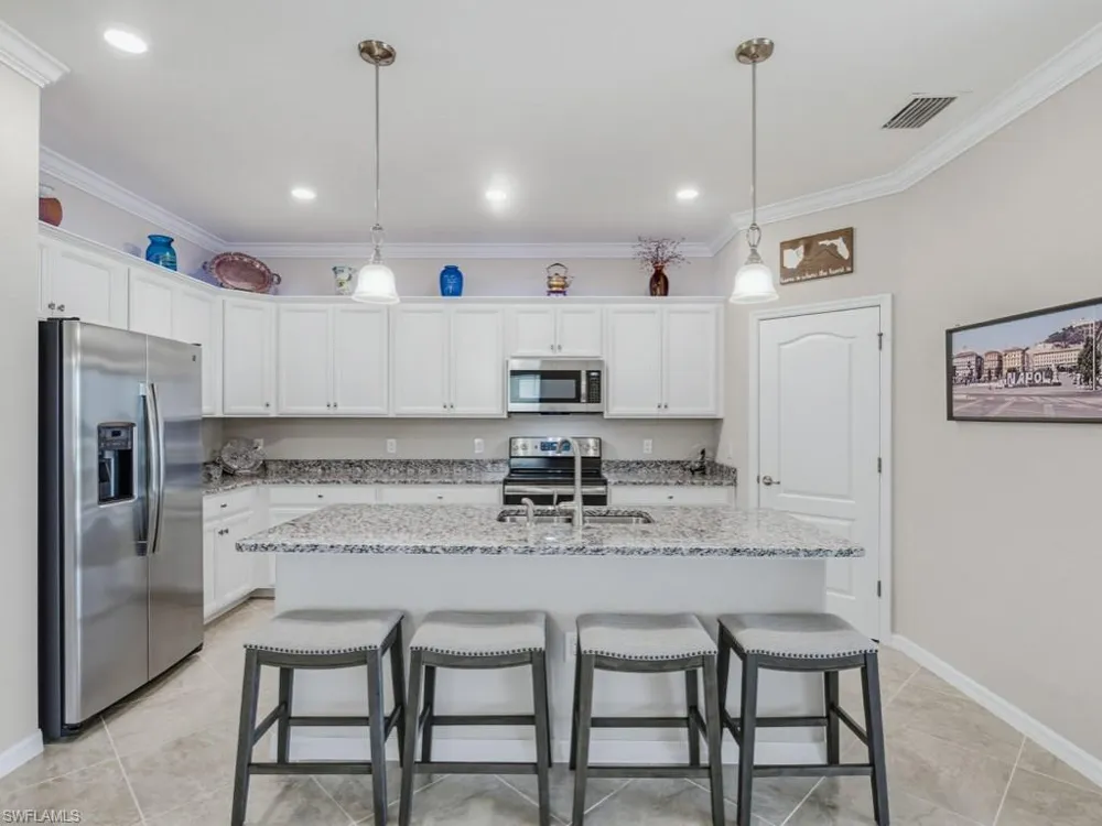 1482 Santiago Circle Naples, FL 34113