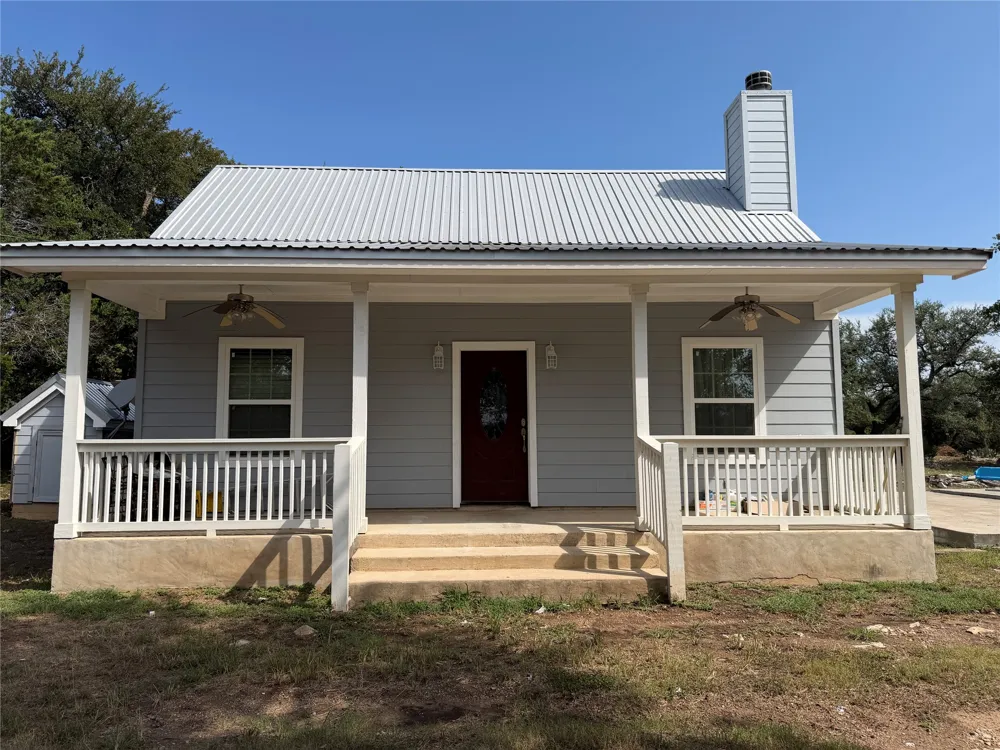 879 Lonesome Trail Driftwood, TX 78619