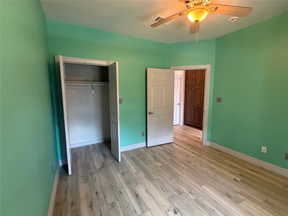 879 Lonesome Trail Driftwood, TX 78619