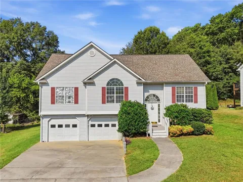 104 Twin Oaks Drive