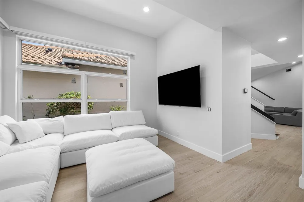 6674 NW 25th Avenue Boca Raton, FL 33496