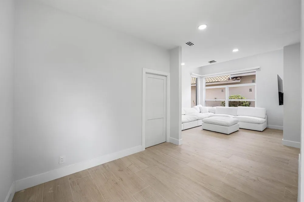 6674 NW 25th Avenue Boca Raton, FL 33496