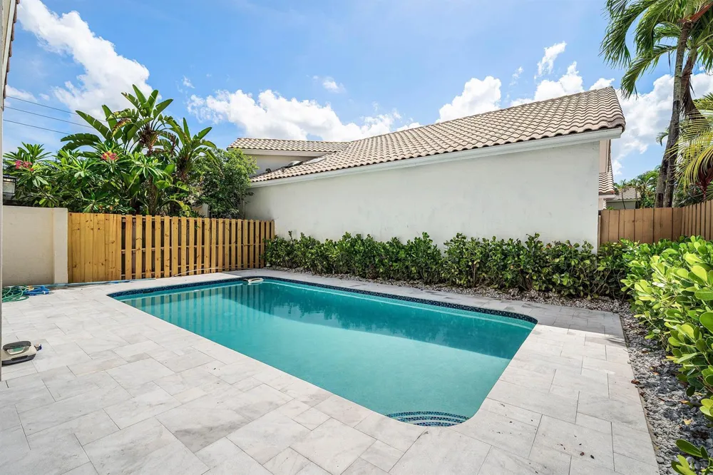 6674 NW 25th Avenue Boca Raton, FL 33496
