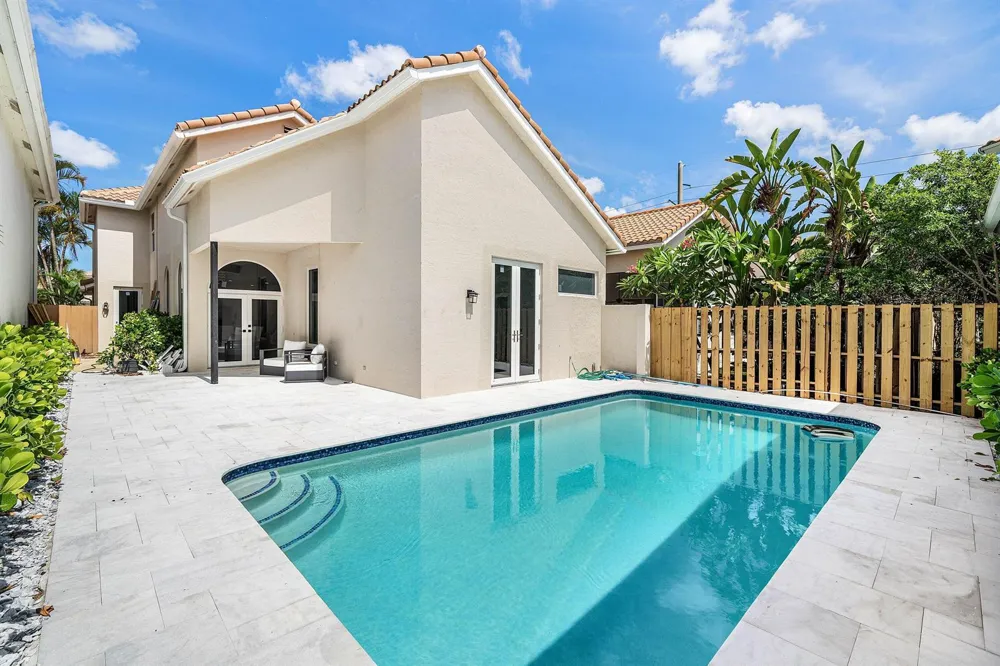 6674 NW 25th Avenue Boca Raton, FL 33496