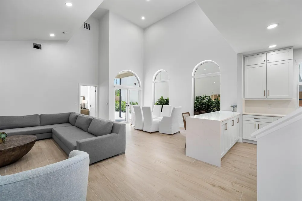 6674 NW 25th Avenue Boca Raton, FL 33496