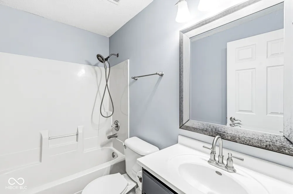 7611 Moultrie Court Indianapolis, IN 46217