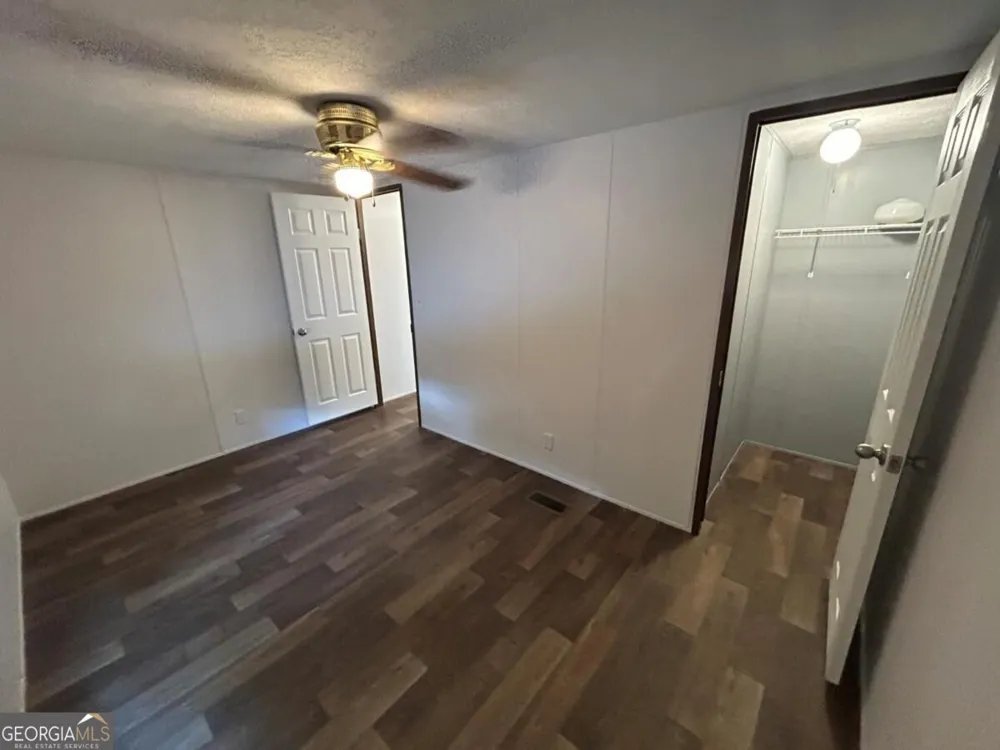 69 Gold Lake DR Cleveland, GA 30528