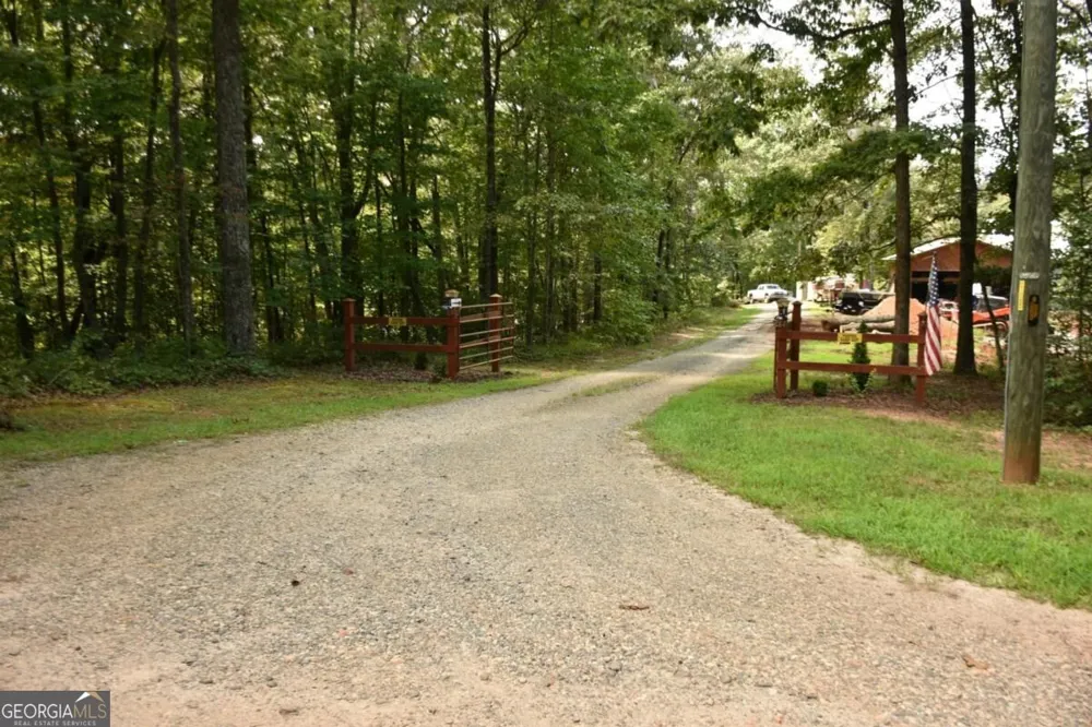 69 Gold Lake DR Cleveland, GA 30528