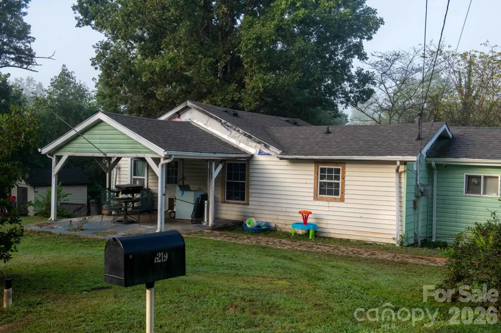 1219 Peak Place NW Lenoir, NC 28645