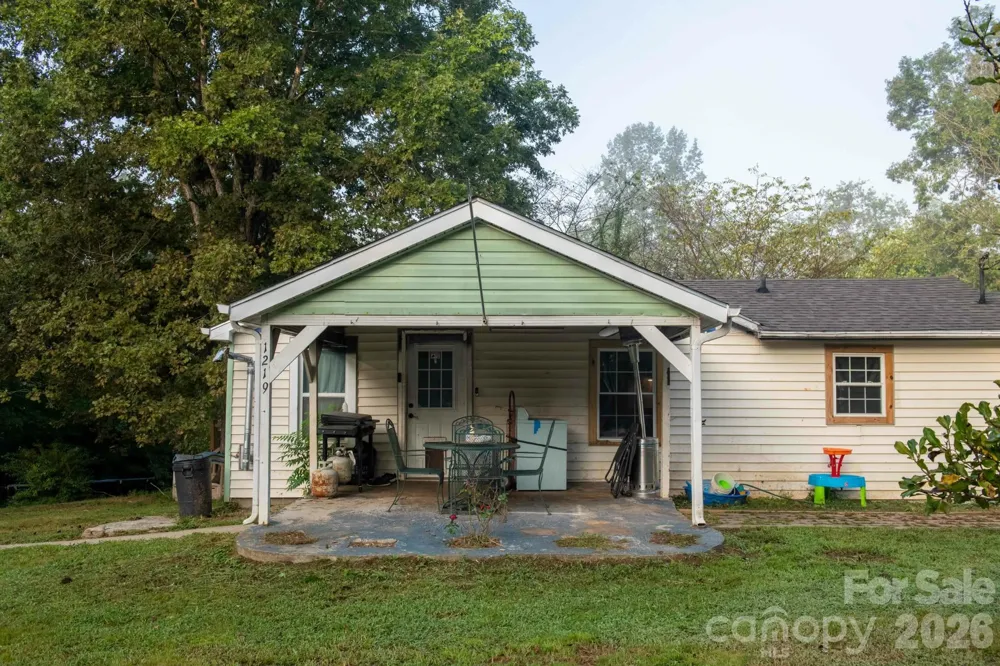 1219 Peak Place NW Lenoir, NC 28645