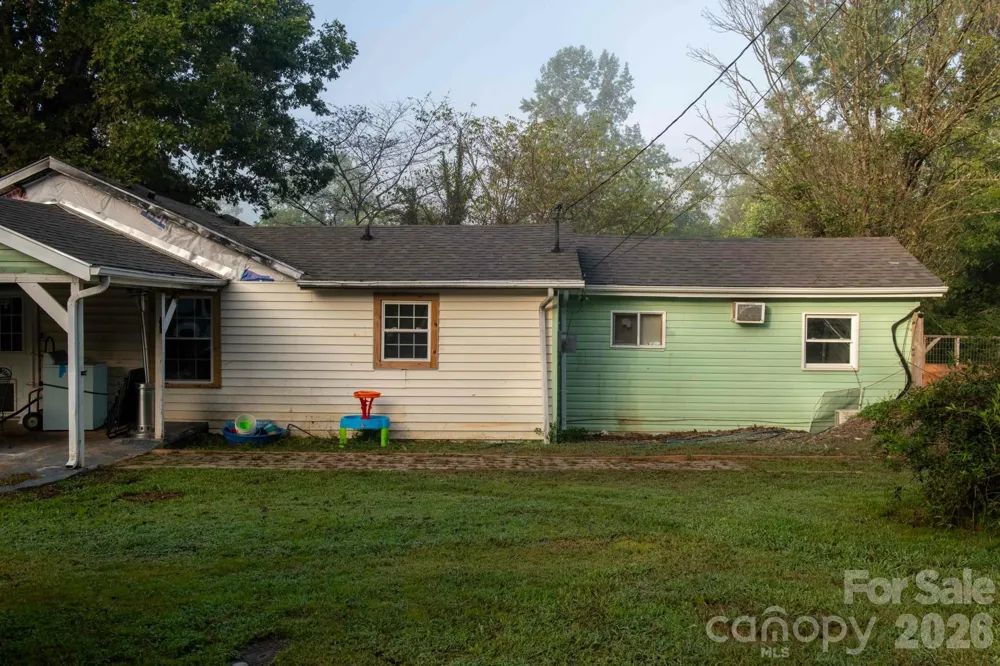 1219 Peak Place NW Lenoir, NC 28645