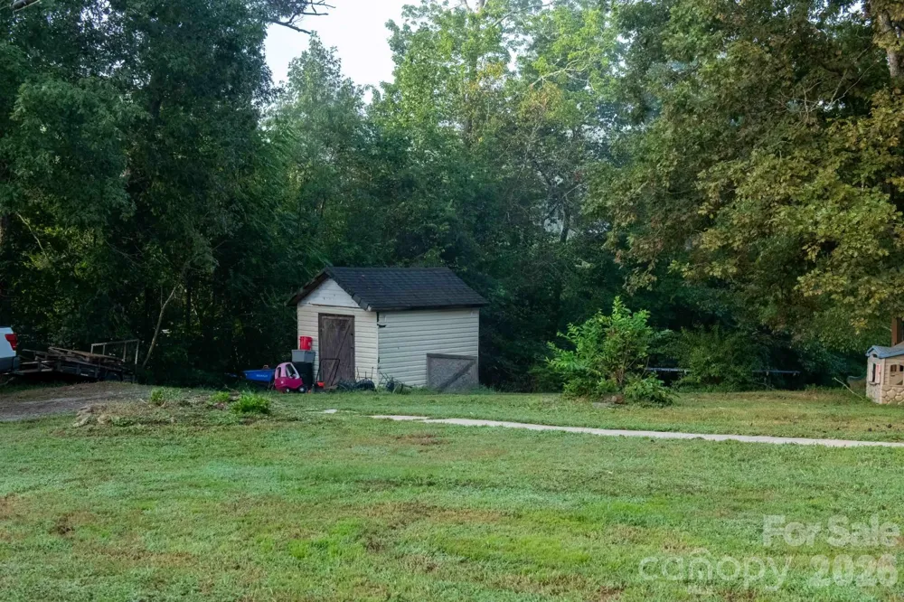 1219 Peak Place NW Lenoir, NC 28645