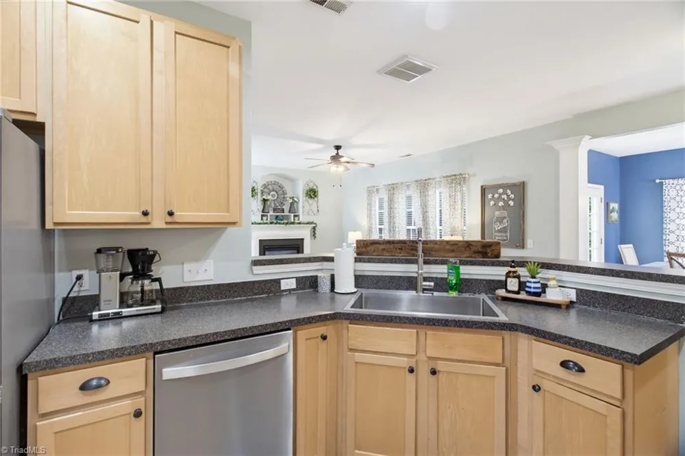 4134 Grassy Knoll Circle Winston-Salem, NC 27107