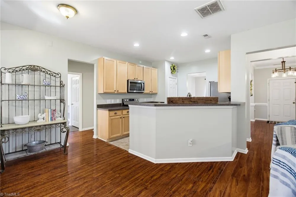 4134 Grassy Knoll Circle Winston-Salem, NC 27107