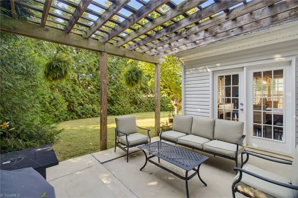 4134 Grassy Knoll Circle Winston-Salem, NC 27107