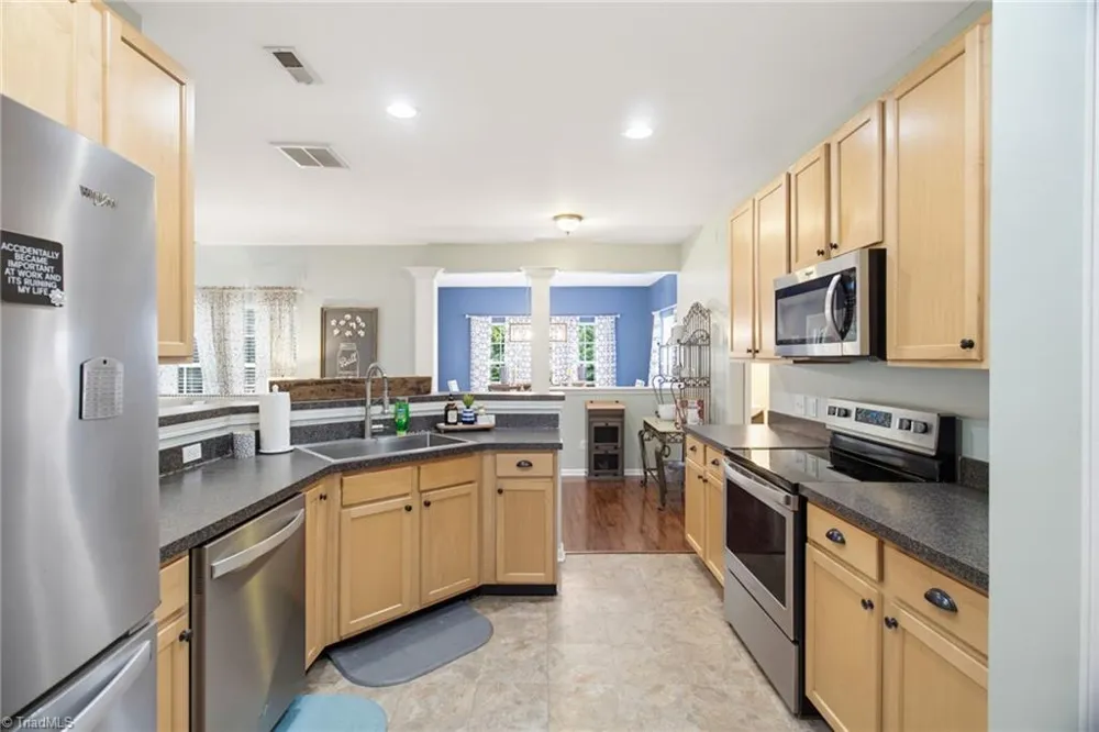 4134 Grassy Knoll Circle Winston-Salem, NC 27107
