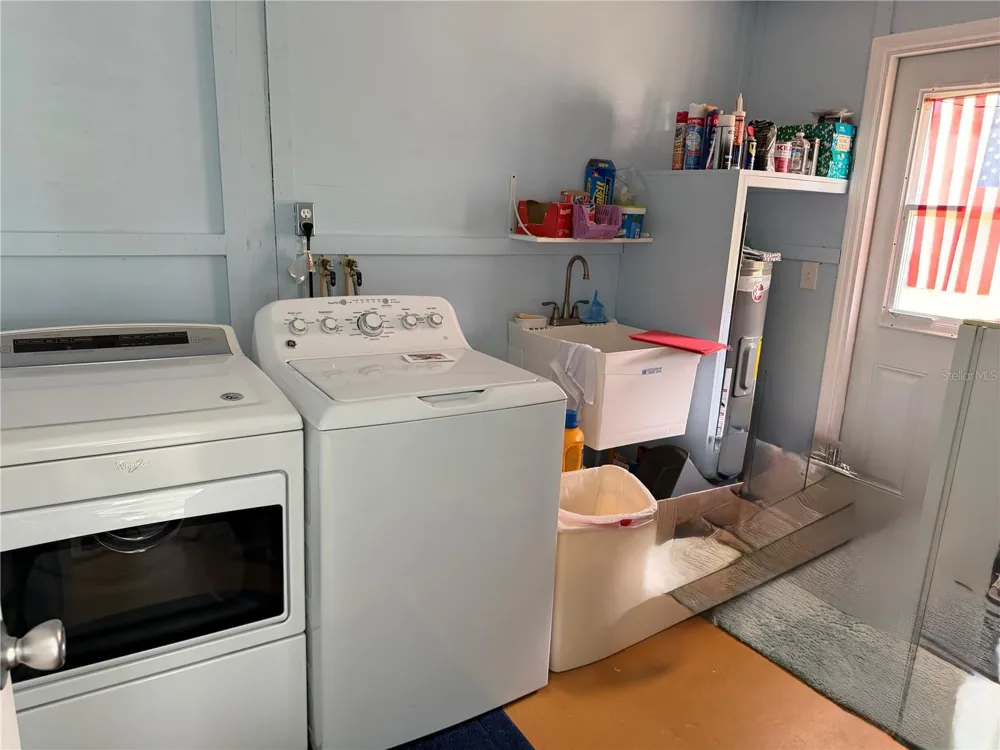 7476 DEARBORN AVENUE Brooksville, FL 34613