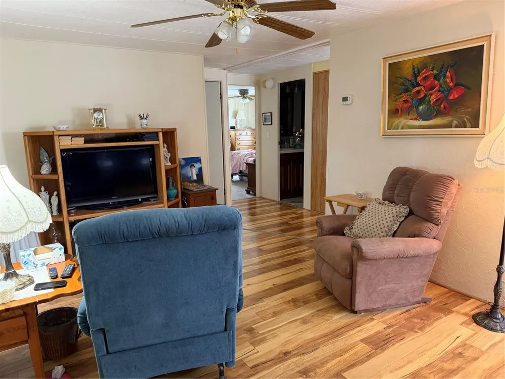 7476 DEARBORN AVENUE Brooksville, FL 34613