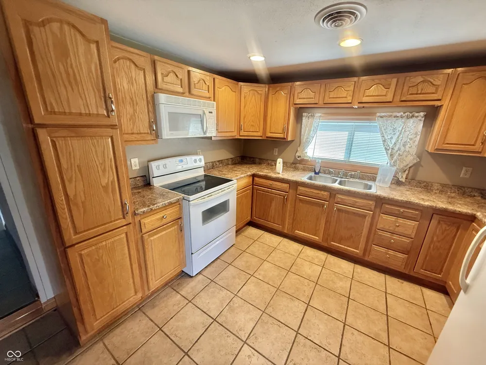 1015 W Raymond Street Brownstown, IN 47220