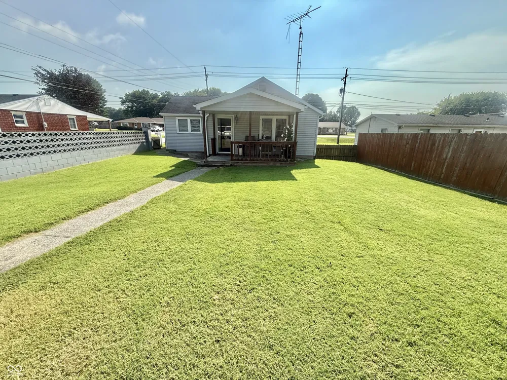 1015 W Raymond Street Brownstown, IN 47220