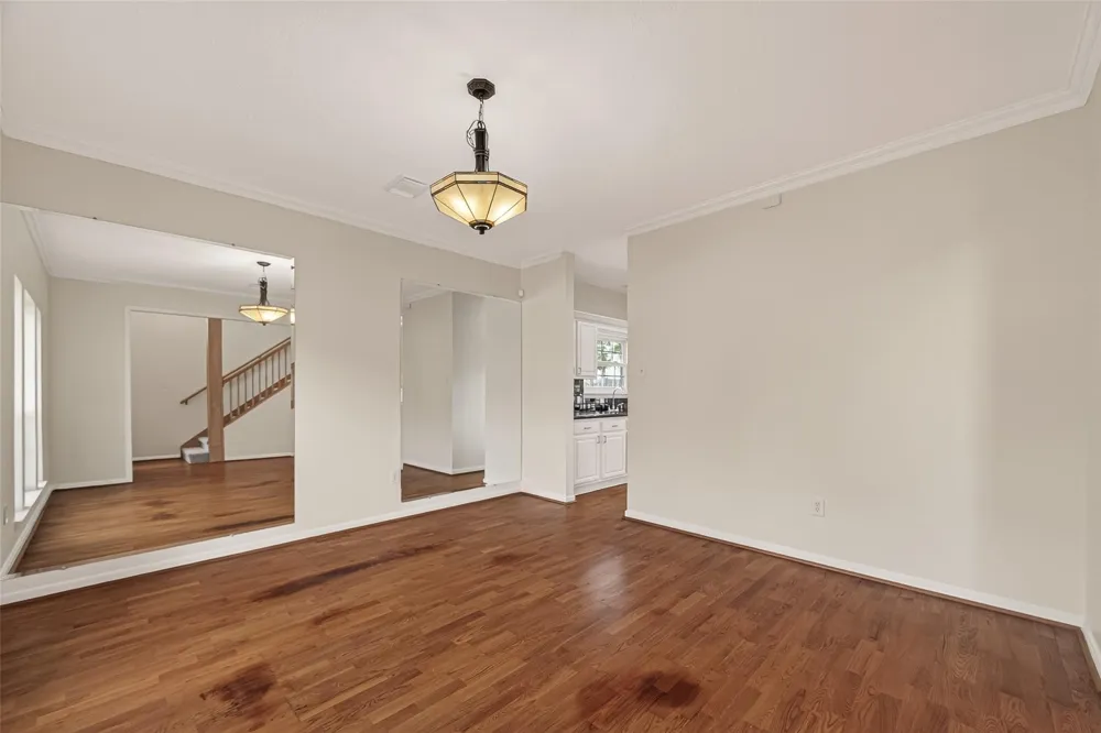 2406 Droxford Drive Houston, TX 77008