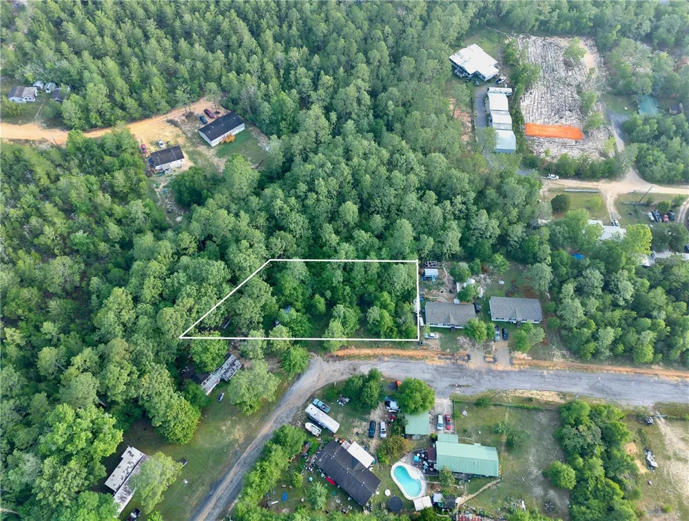 PINETREE LANE Defuniak Springs, FL 32433