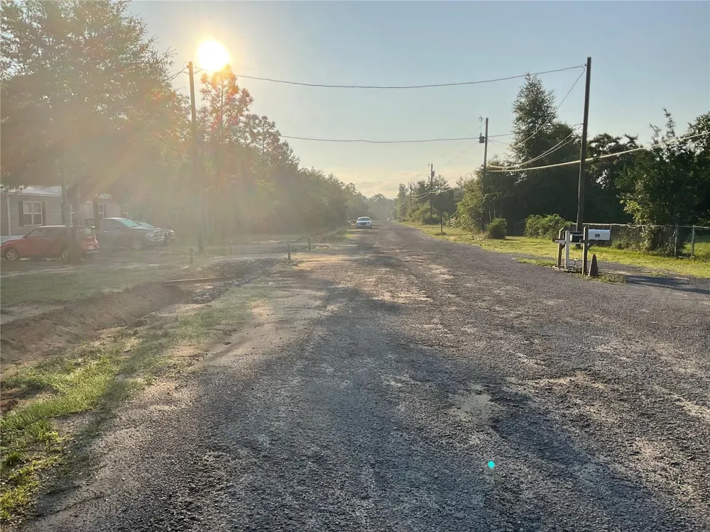 PINETREE LANE Defuniak Springs, FL 32433