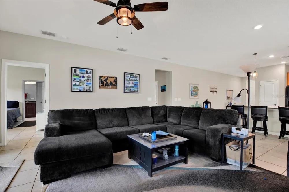 1109 OLD WINDSOR WAY Spring Hill, FL 34609