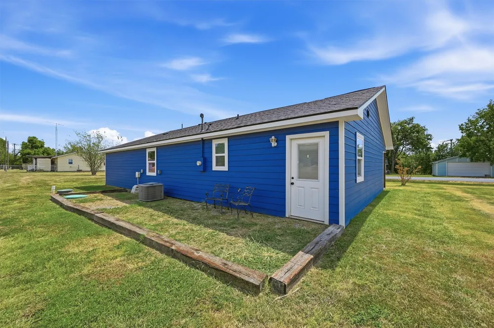 61 Lee Boulevard Pottsboro, TX 75076