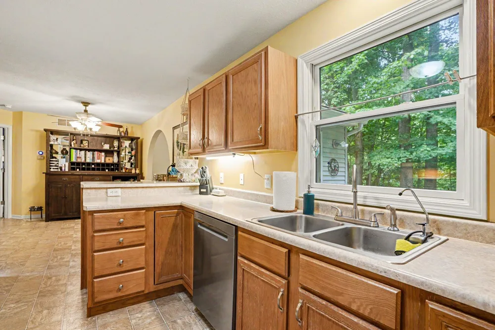 6367 Pokagon Road Berrien Center, MI 49102