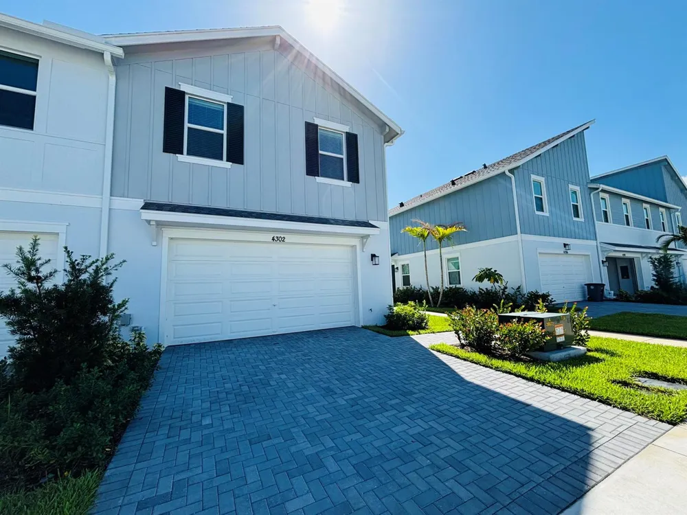 4302 Brookgreen Square Westlake, FL 33470