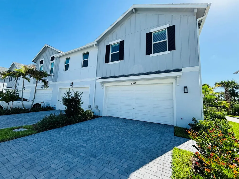 4302 Brookgreen Square Westlake, FL 33470
