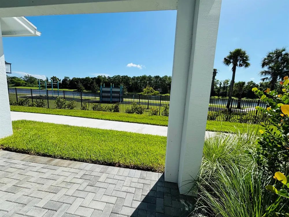 4302 Brookgreen Square Westlake, FL 33470