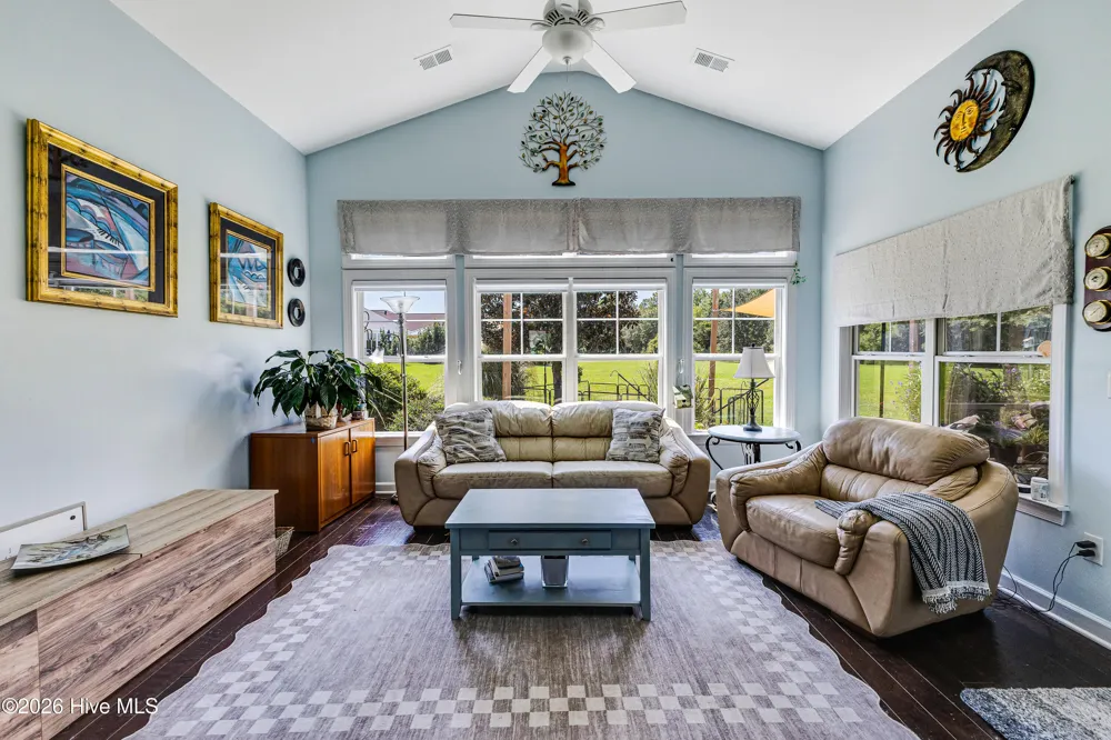 5019 Pierhead Court Southport, NC 28461
