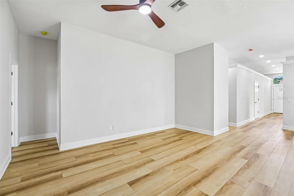 2455 HICKMAN CIRCLE Clearwater, FL 33761