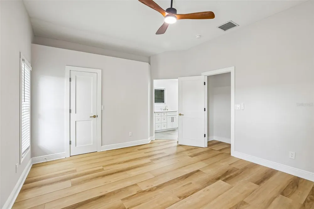 2455 HICKMAN CIRCLE Clearwater, FL 33761